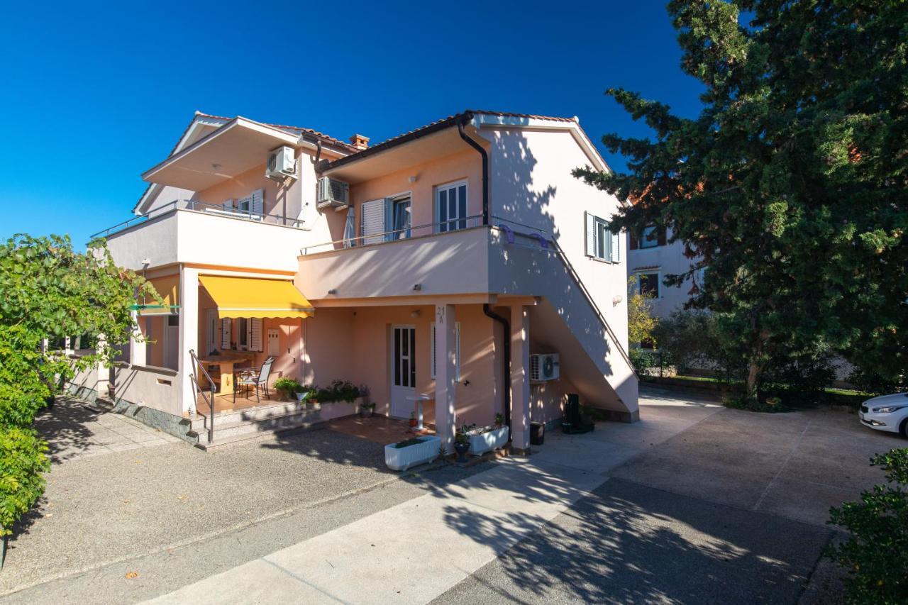 2-Bedroom Krk Apartment - Near Krk Beaches & Town! Krk Town Exterior foto