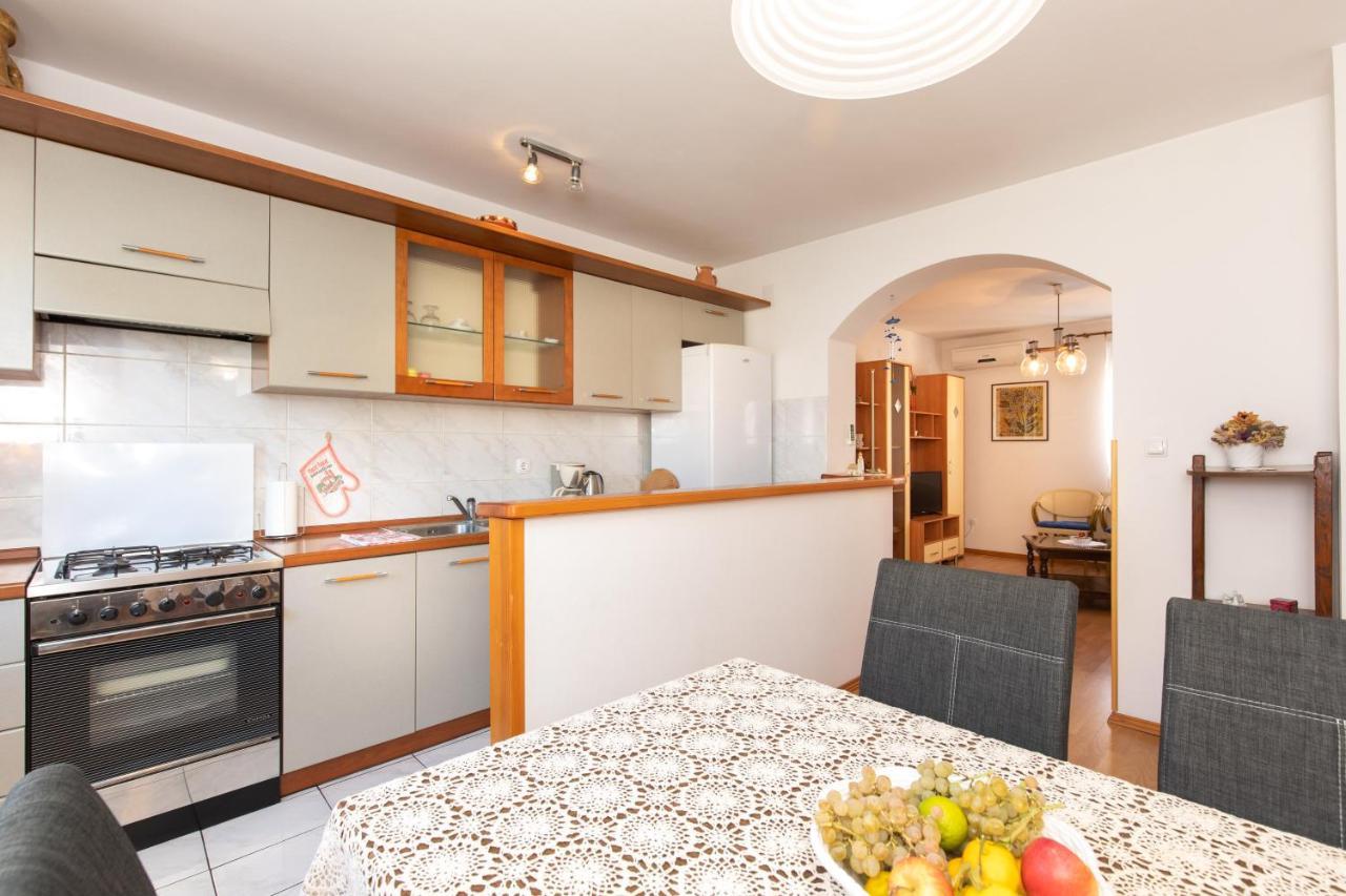 2-Bedroom Krk Apartment - Near Krk Beaches & Town! Krk Town Exterior foto